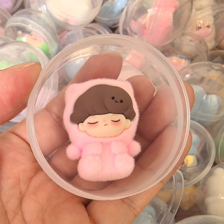 Promoção Transparente 5cm Mistura Diferente Figura Ecológica Pequeno Brinquedo Mini Surpresa Cápsulas a Granel Presente para Crianças à Venda