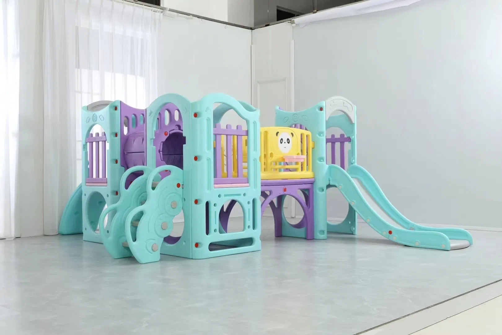 Brincadeira na Natureza: Brinquedos de Plástico Duráveis para Diversão ao Ar Livre