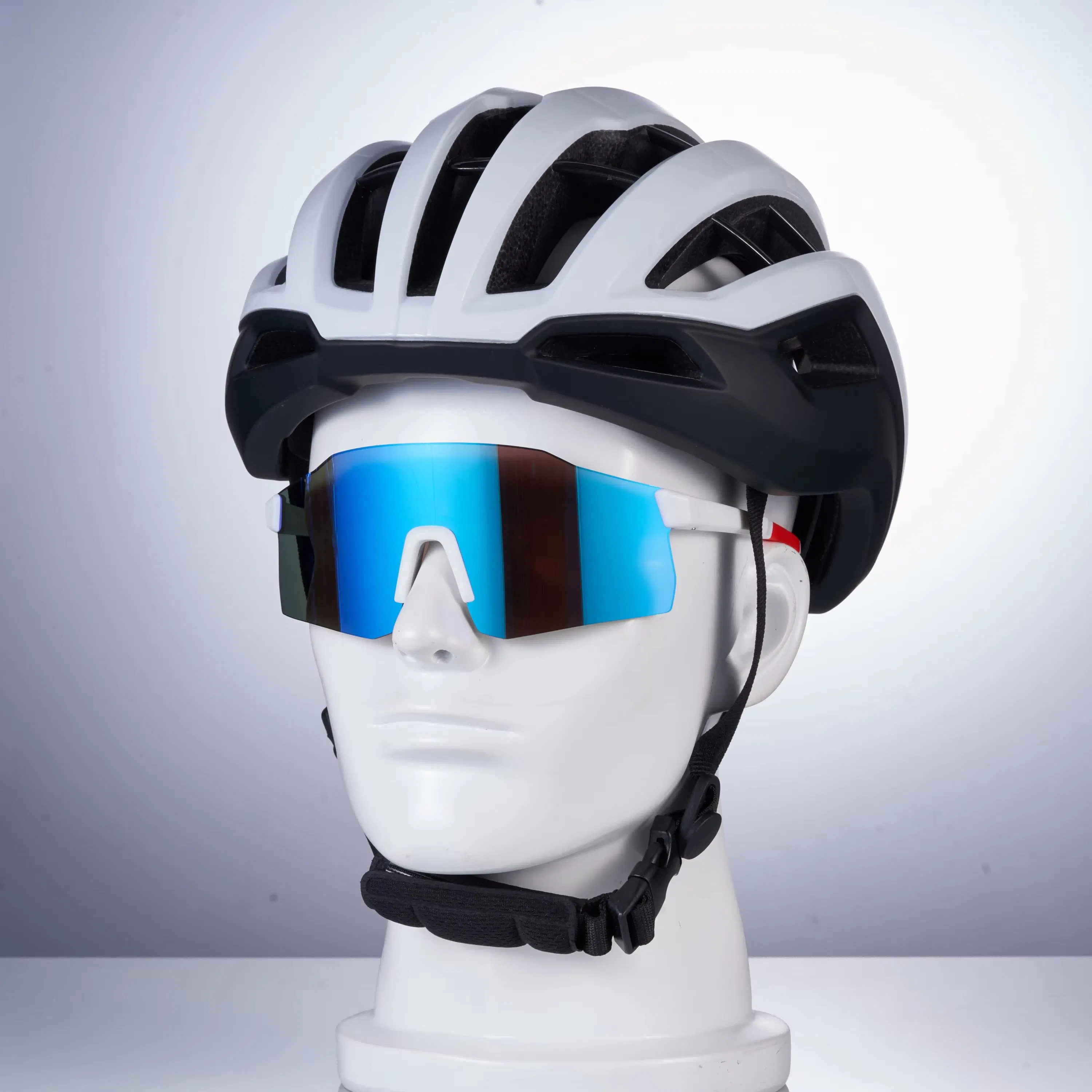 Professional UV Protection Sports Eyewear Glasses Photochromic Blue PC Lens Cycling Glasses for Adult Unisex