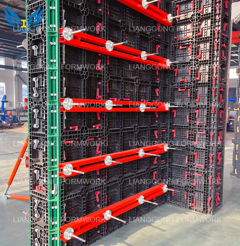 Innovative Adjustable Plastic Formwork - Easy Construction Solution with Support