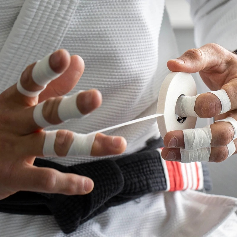 Professional Custom 0.3 Inches Cotton Bjj Finger Tape Athletic Sports Tape with Zinc Oxide for Joint Support &amp; Protection