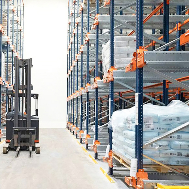 Automatic Warehouse Racking System Hightech Radio Shuttle Pallet Rack Radio Hanging Rack OEM  Systems Drive Pallet Racking