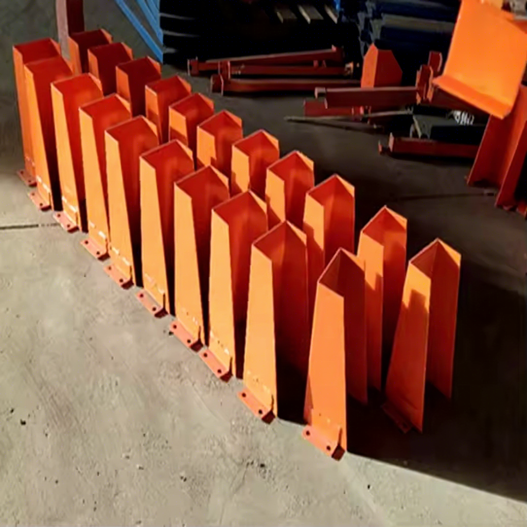 Warehouse Heavy Duty Pallet Rack Safety Protector Metal Steel Upright Protectors Shelf Foot Guard with Anti-Collision Design