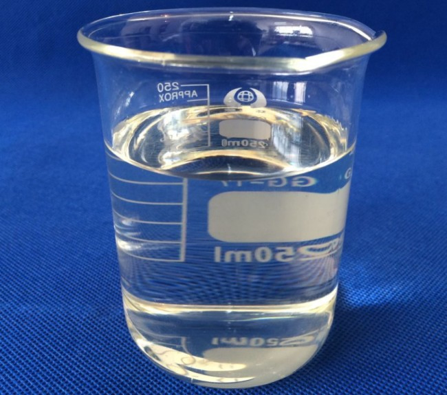 Top Quality Cosmetic Raw Materials Water Soluble CAS 82654-98-6 Vanillyl Butyl Ether