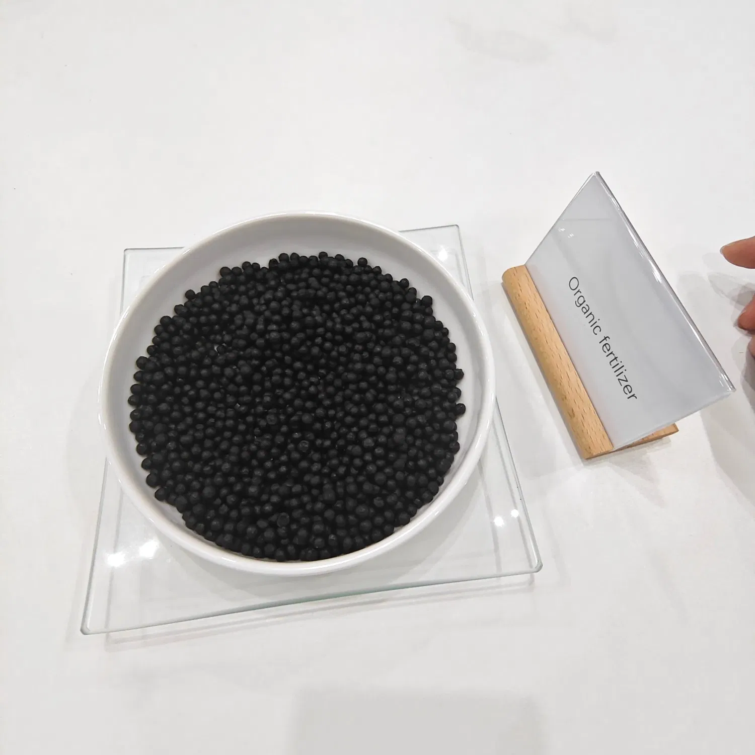 Best Quality and Price Organic Fertiliser Can Be Customized Content Ingredient