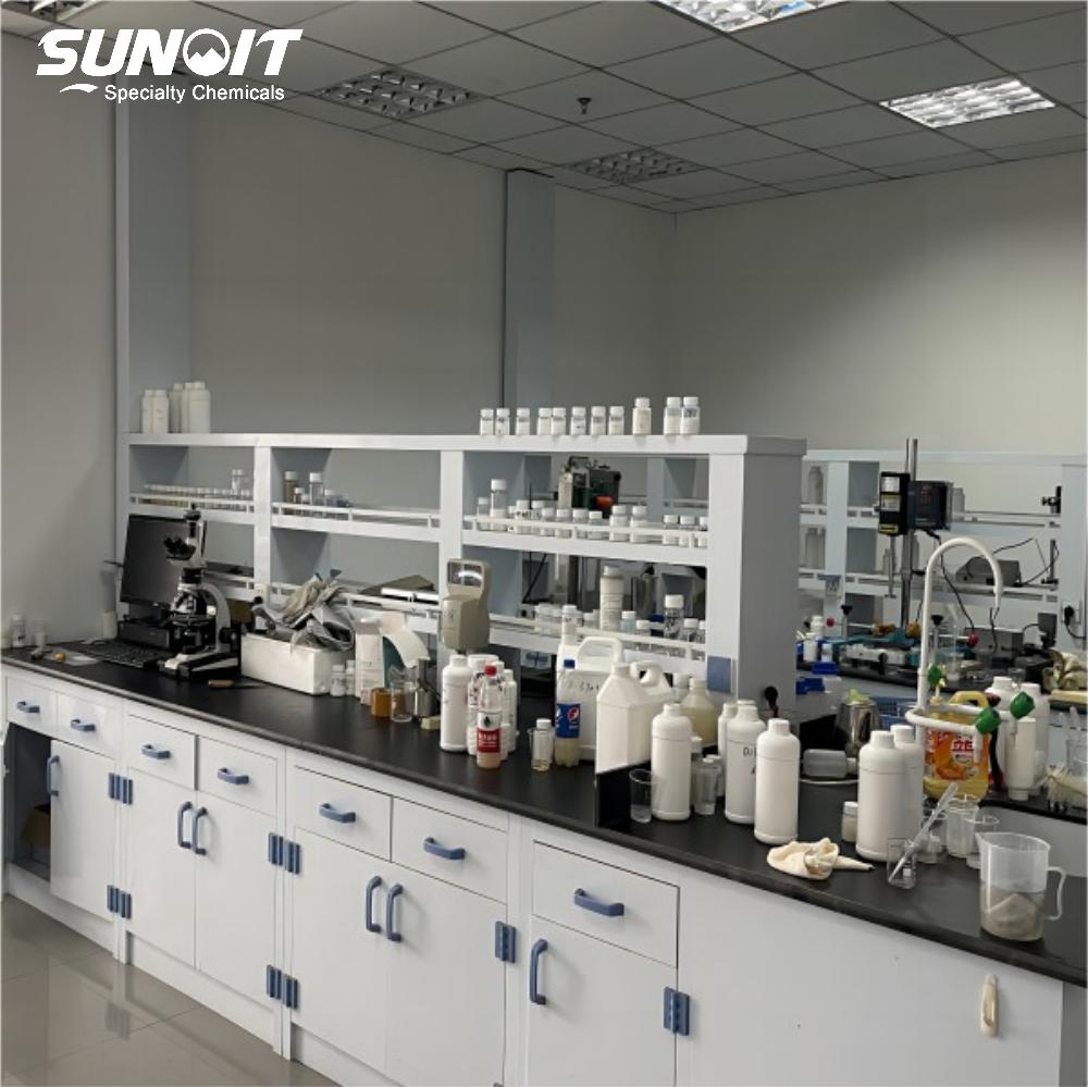 Cyclopentasiloxane and Dimethicone Crosspolymer Cosmetic Ingredient