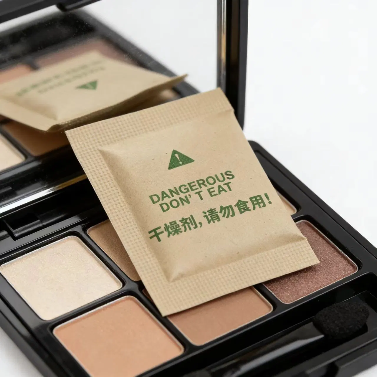 Natural Montmorillonite: Safe Ingredient for Clothing Accessories and Art