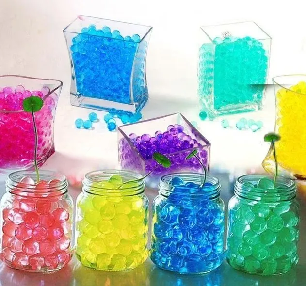 Las verduras y frutas se tratan con un polvo de resina hidrogel transparente, un polímero altamente absorbente compuesto de poliacrilato de potasio