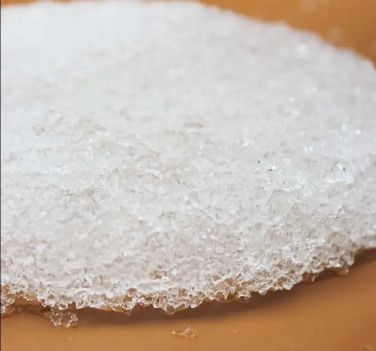 Las verduras y frutas se tratan con un polvo de resina hidrogel transparente, un polímero altamente absorbente compuesto de poliacrilato de potasio
