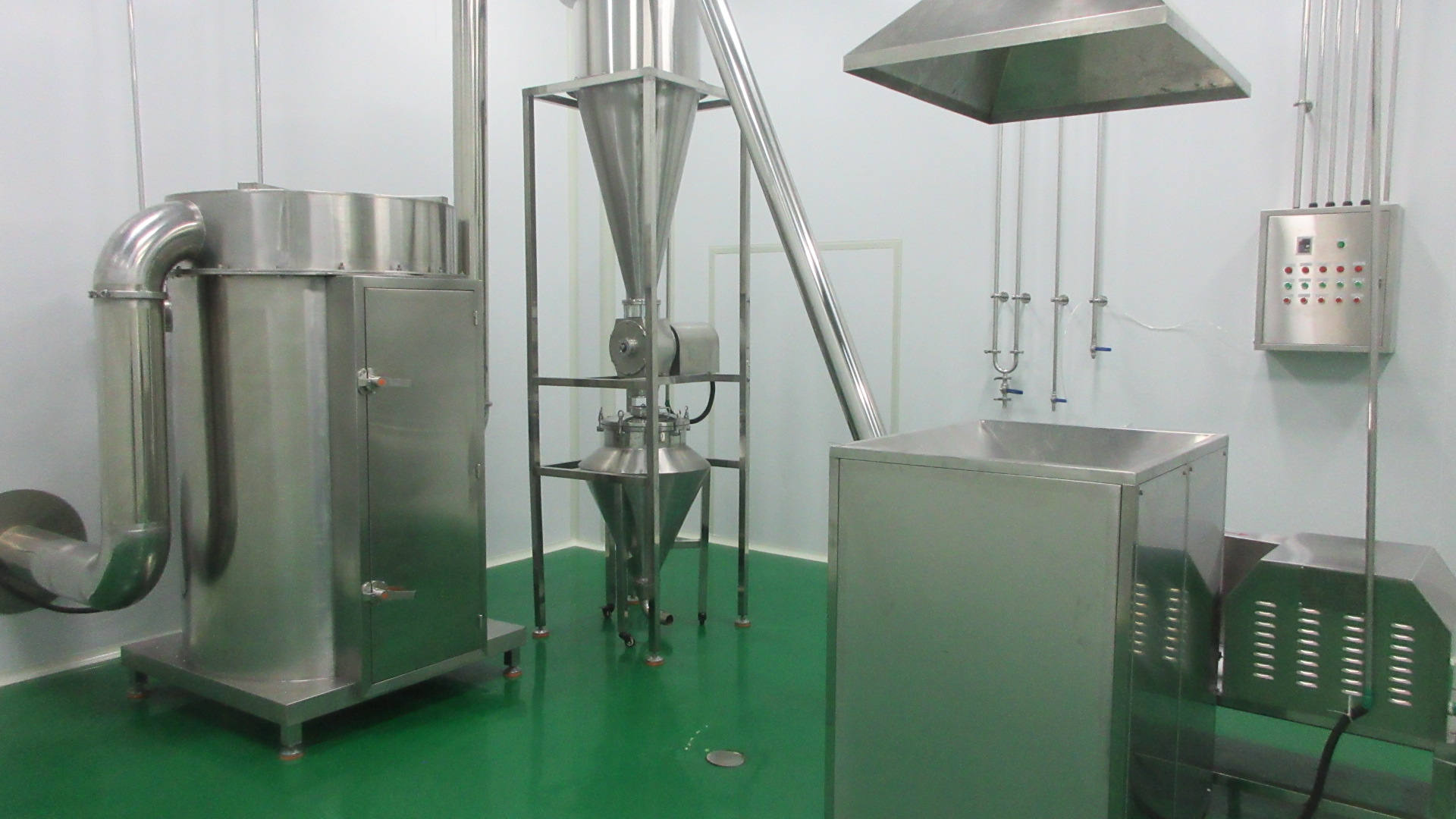 Proceso de trituración de extractos botánicos