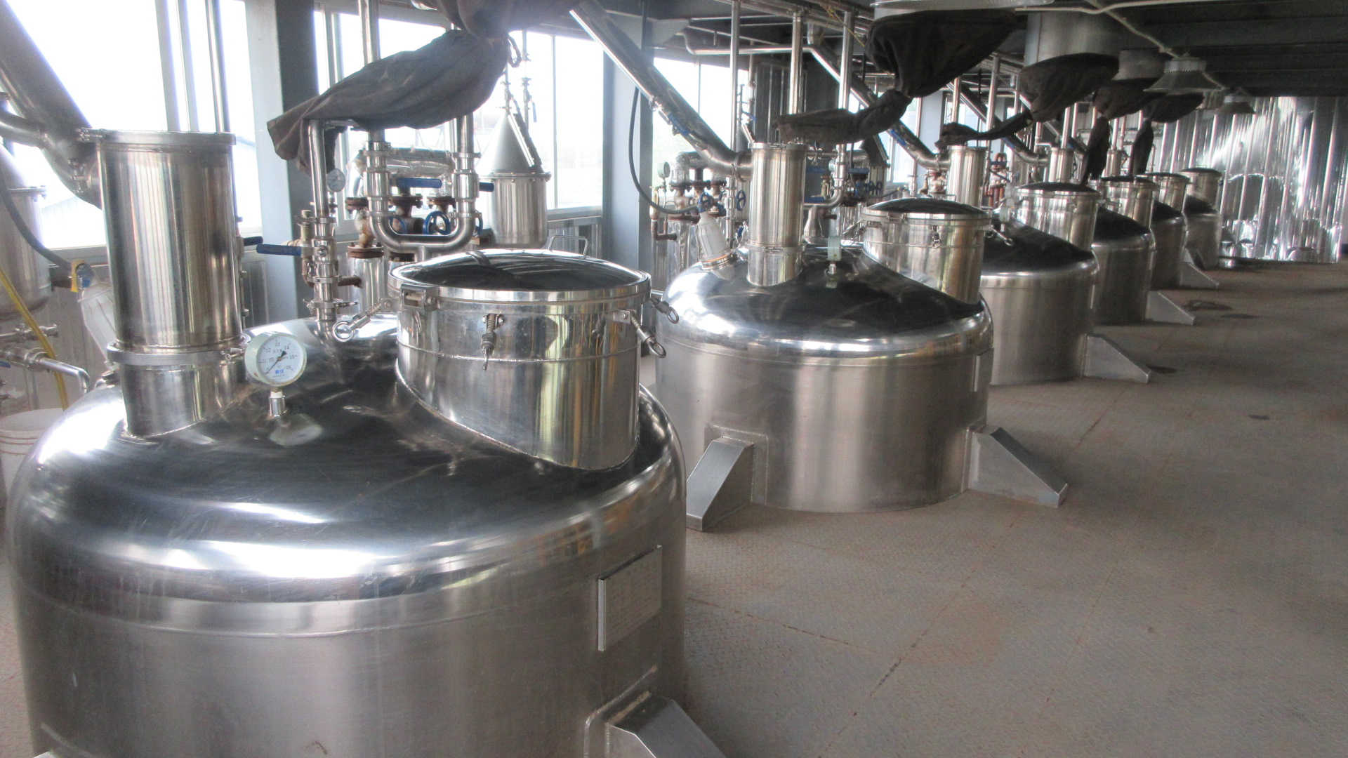 Equipos de extracción industrial de plantas medicinales en Sapri Biology