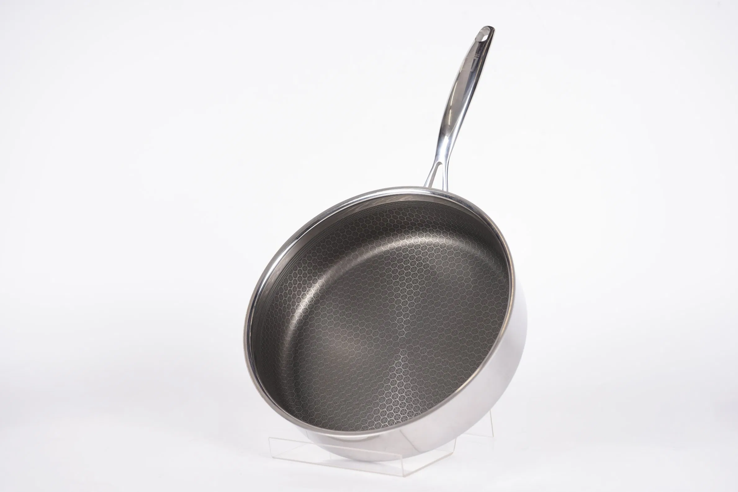 2025 New Arrival Tri-Ply Stainless Steel Scratch Proof All Purpose Non-Stick Cookware