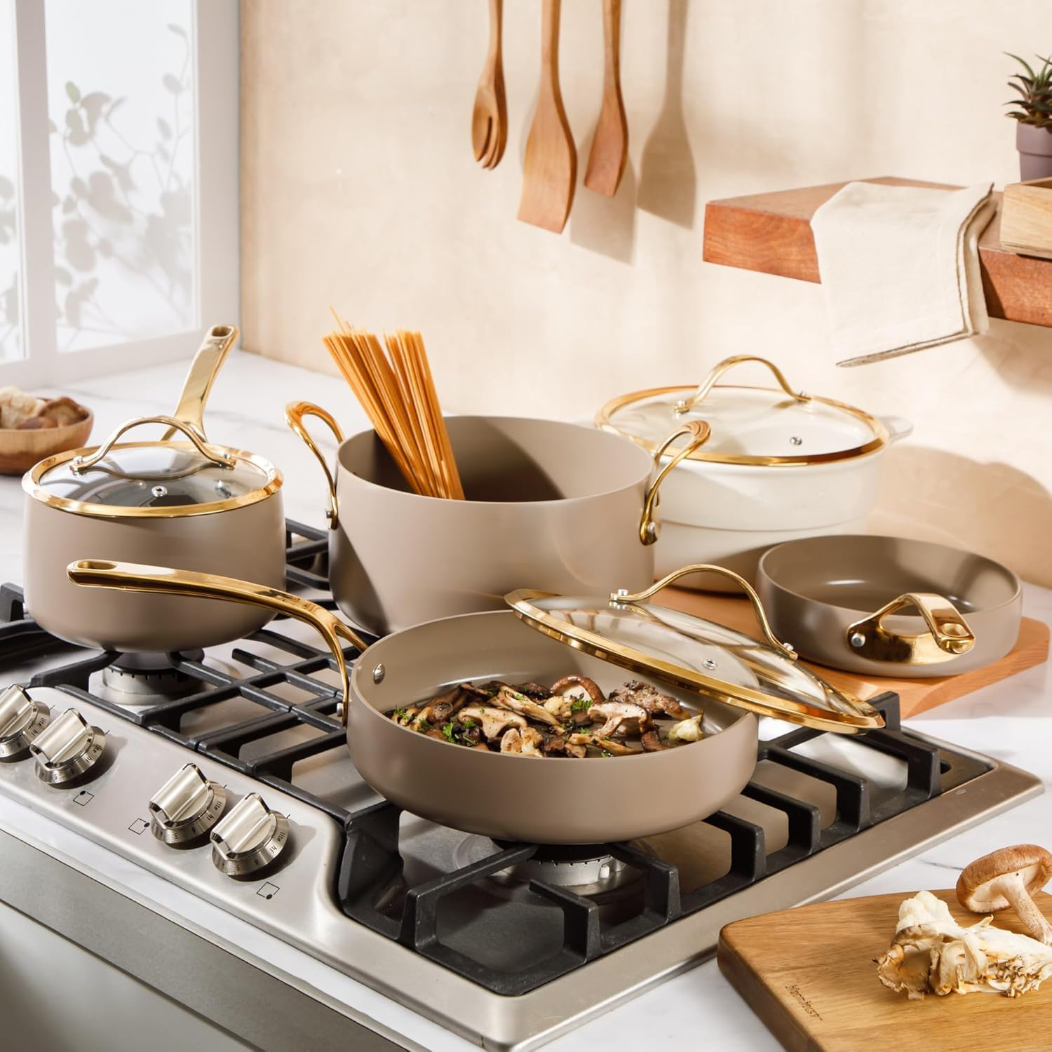 8 Piece Pots and Pans Heavy Duty Aluminum Premium PFA Free Ceramic Nonstick Cookware Set with Lid