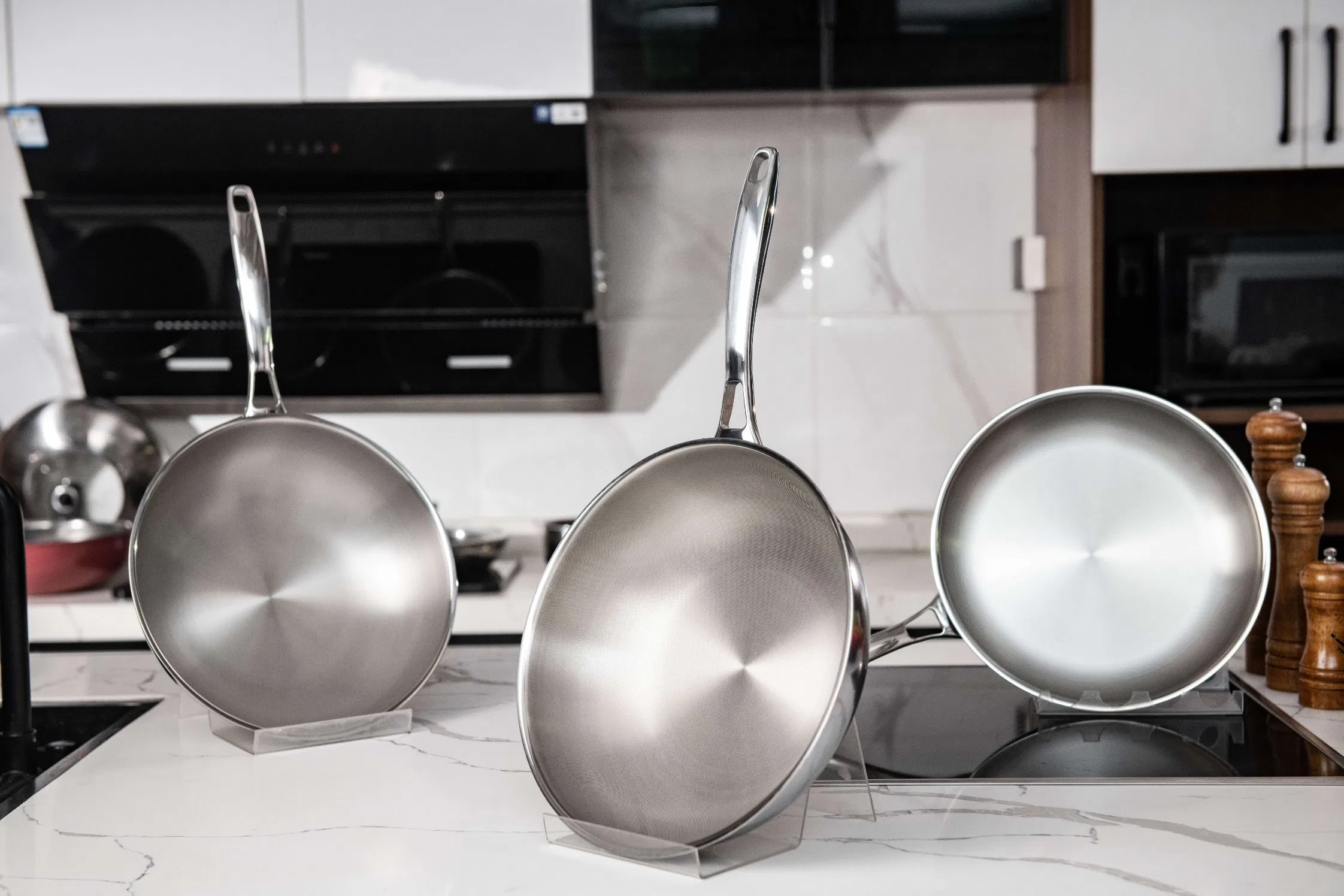 2025 New Innovative Microdot Tri-Ply Stainless Steel Non-Stick 20cm Skillet Cookware