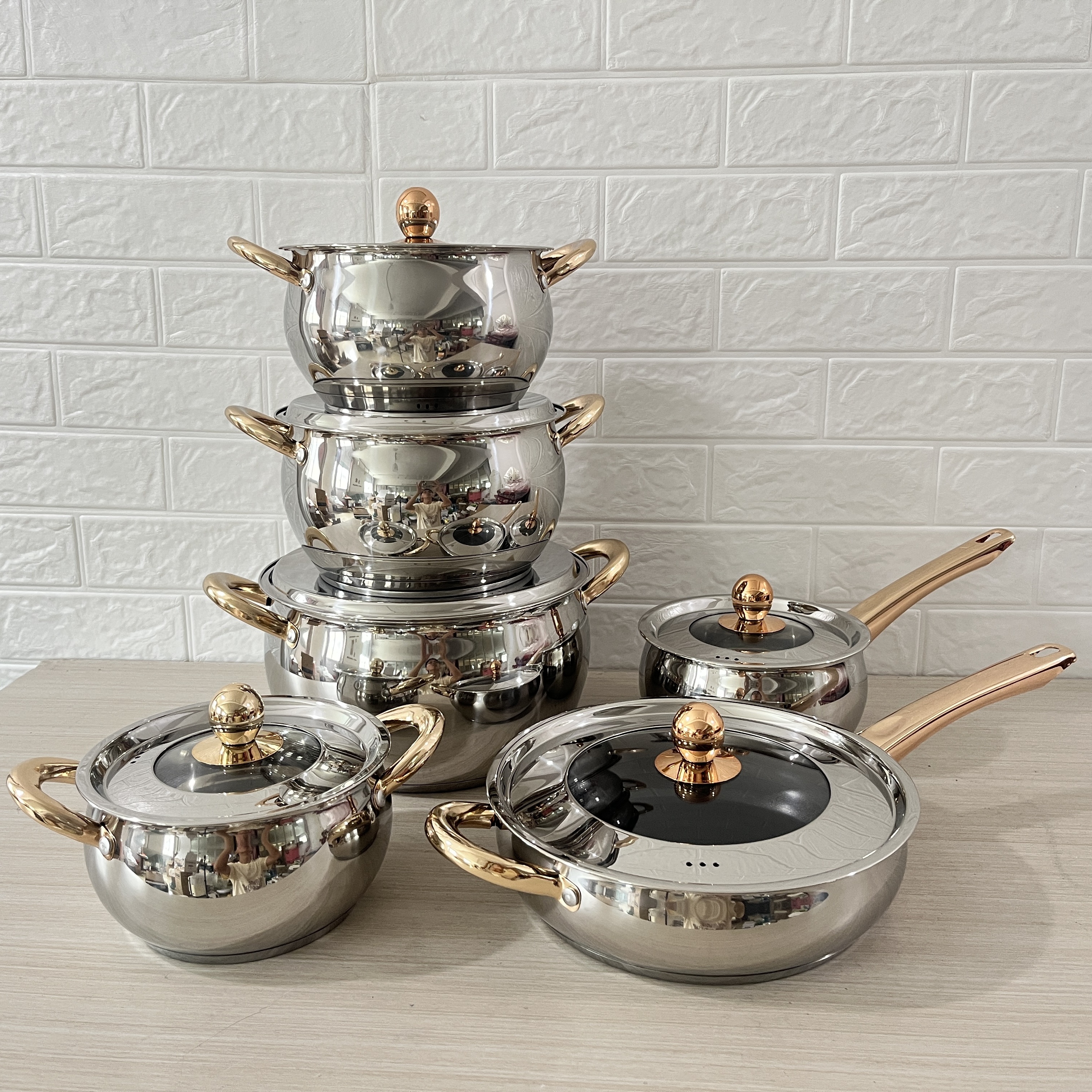 New Products Kitchen Pots 12Pcs Stainless Steel Non-Stick Cookware Sets Colorful Nonstick Cookware Sets Non Stick Cookware Set