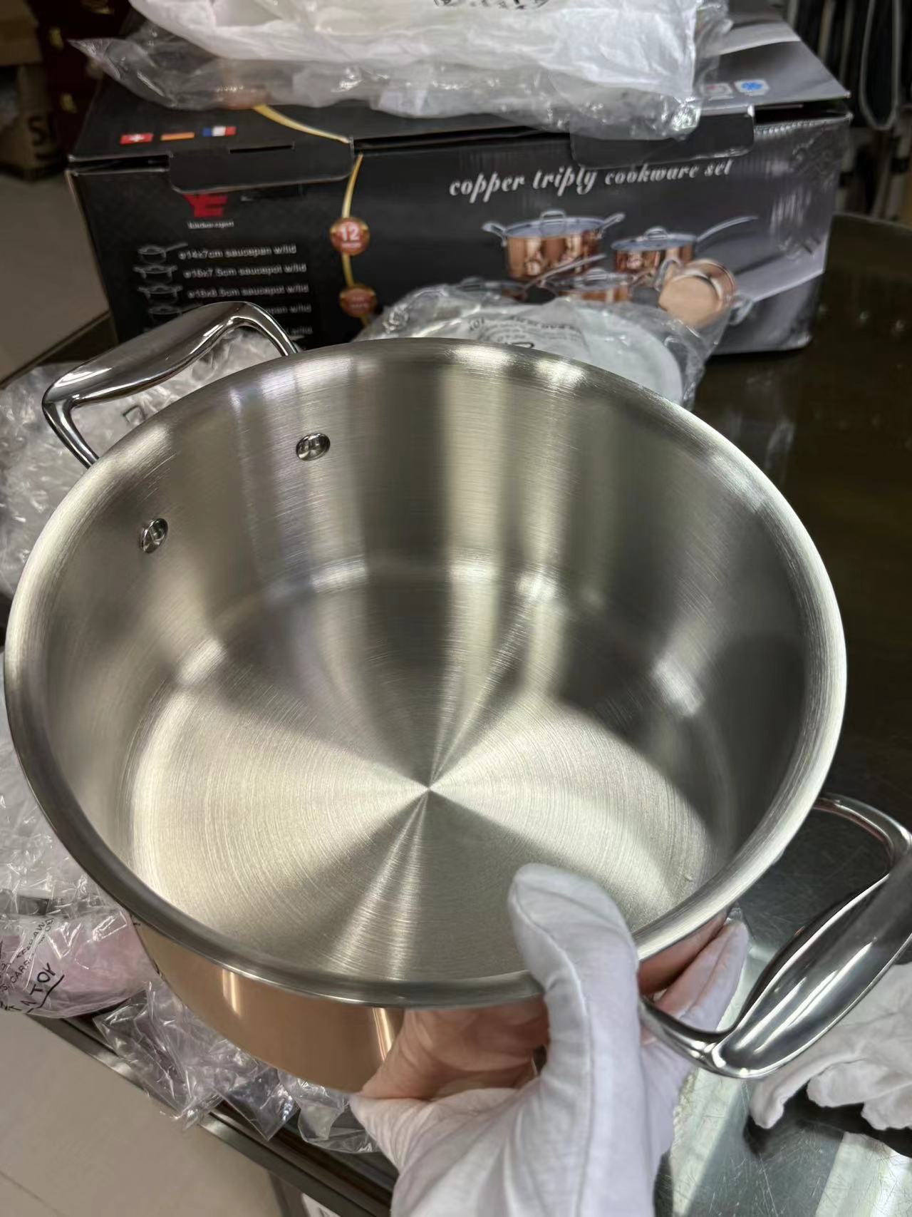 Cookware Detail 6