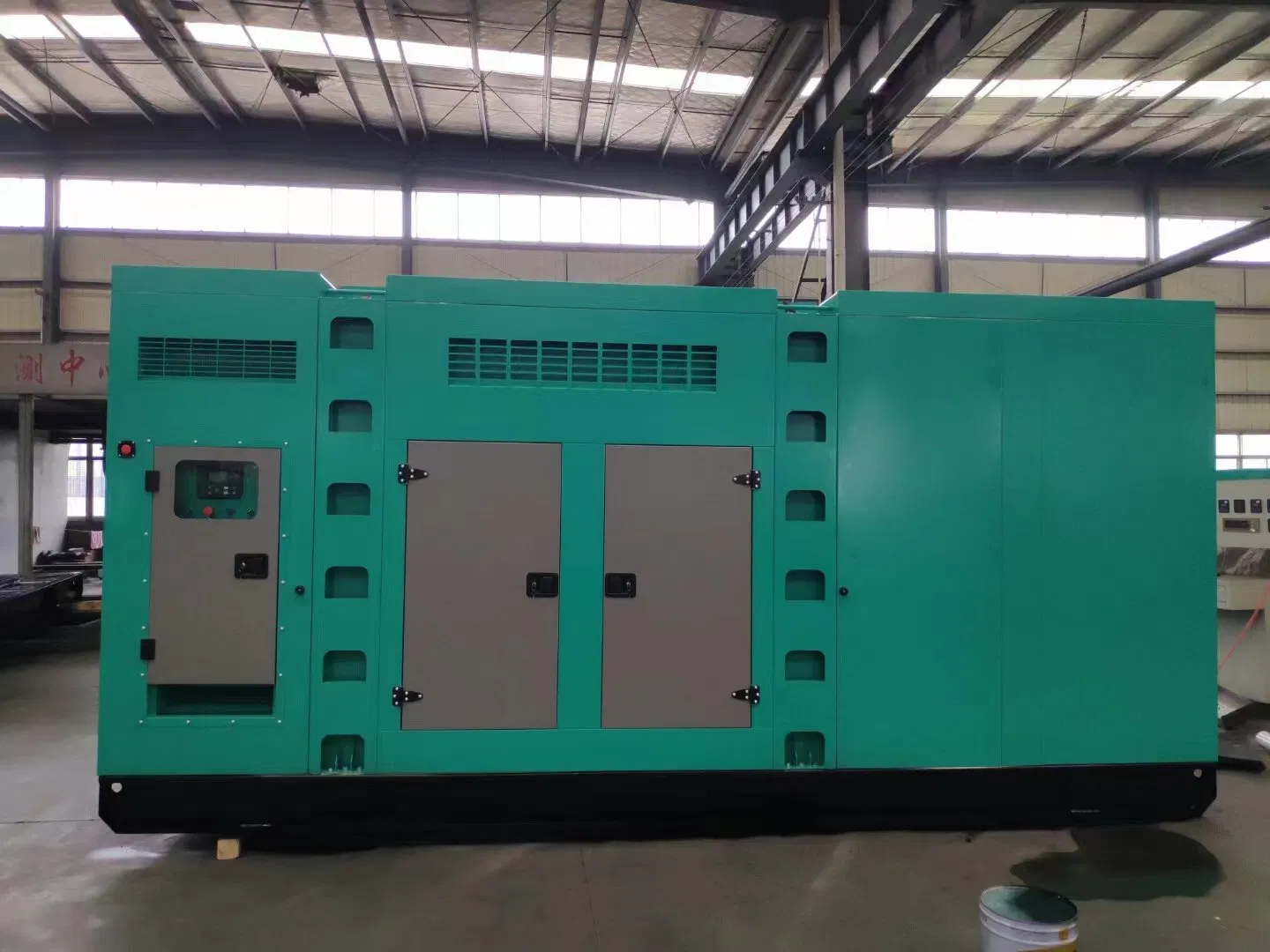 180kVA مجموعة مولدات ديزل كامينز الصامتة بأقل سعر