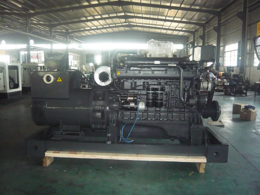 300kw/380V/50Hz مجموعة مولدات بحرية محترفة