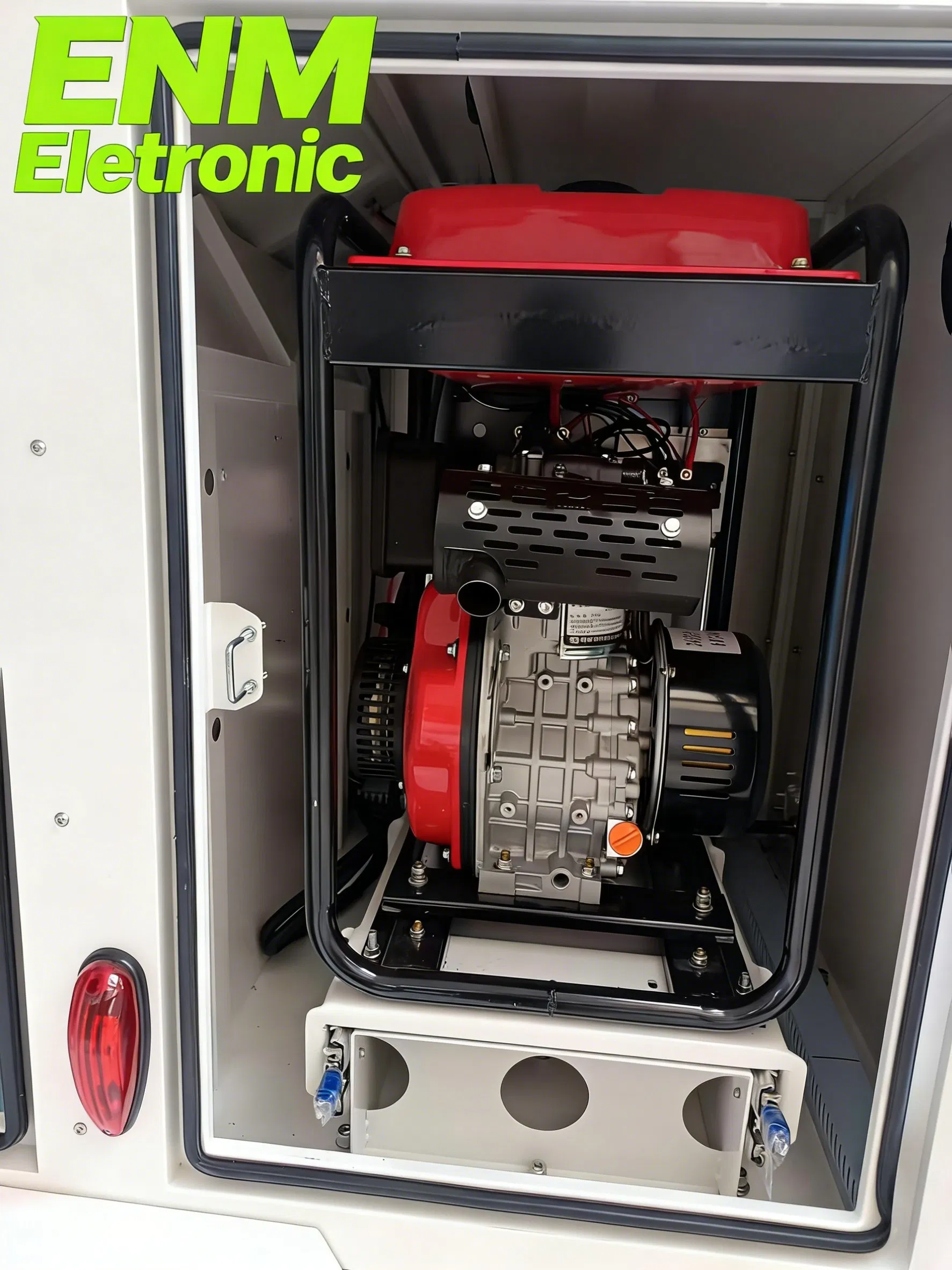 برج إضاءة هجين يعمل بالطاقة الشمسية والديزل معزول الصوت 7kVA مجموعة مولدات الديزل