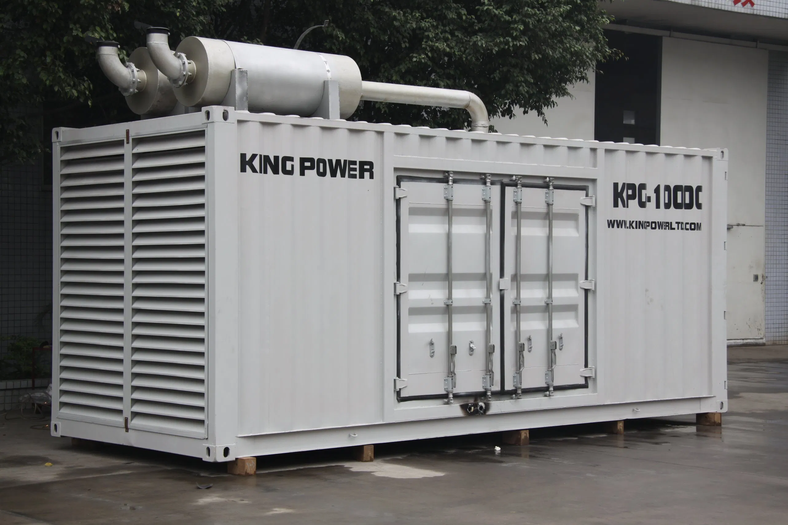 675kVA مجموعة مولدات الديزل الصامتة المدعومة بمحرك ويشاى يوتشاى دويتز كامينس