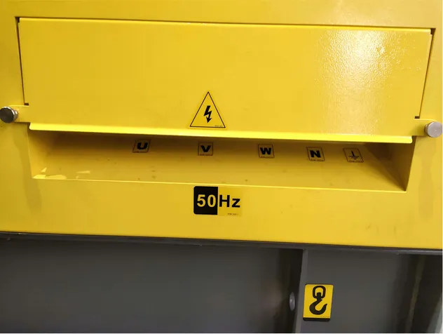 تفاصيل مجموعة مولدات ديزل 380kw