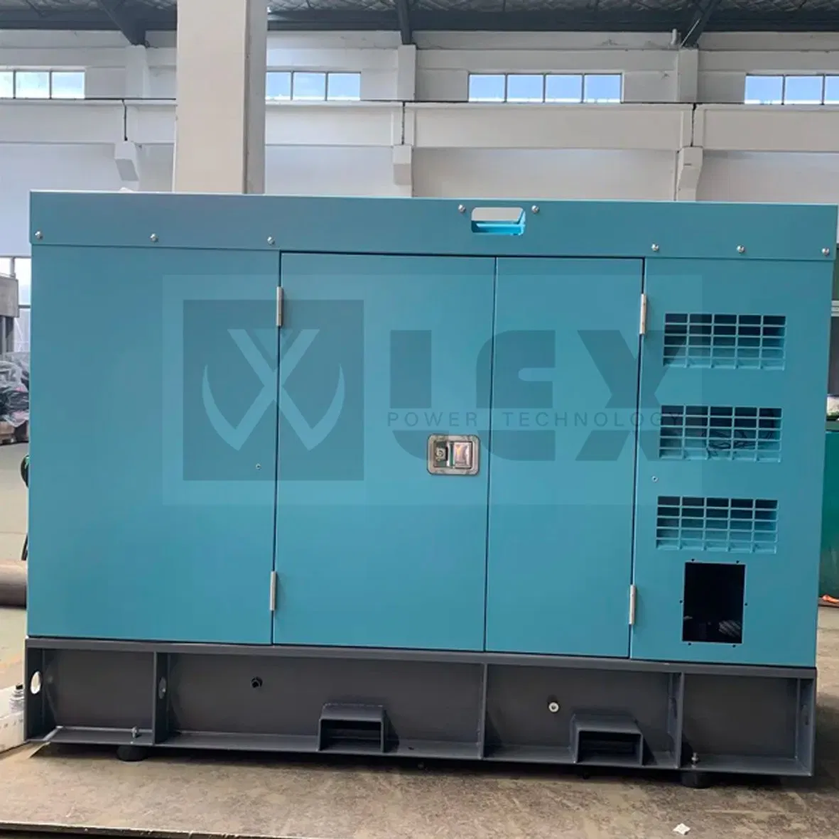مولد ديزل من نوع كامينز عالي الكفاءة 50Hz 3 صامت المرحلة 286kv 175kVA مع تحكم ATS لتوفير الطاقة الاحتياطية الصناعية مولد التيار المتردد