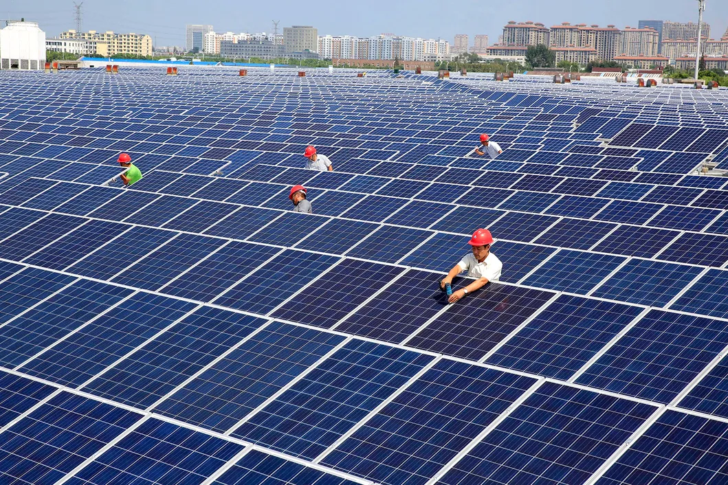 نظام توليد الطاقة الشمسية من وحدات ميكرو PV عالية الجودة 10kw مع مجموعة كاملة من الألواح الشمسية، بطارية ليثيوم، عاكس هجين