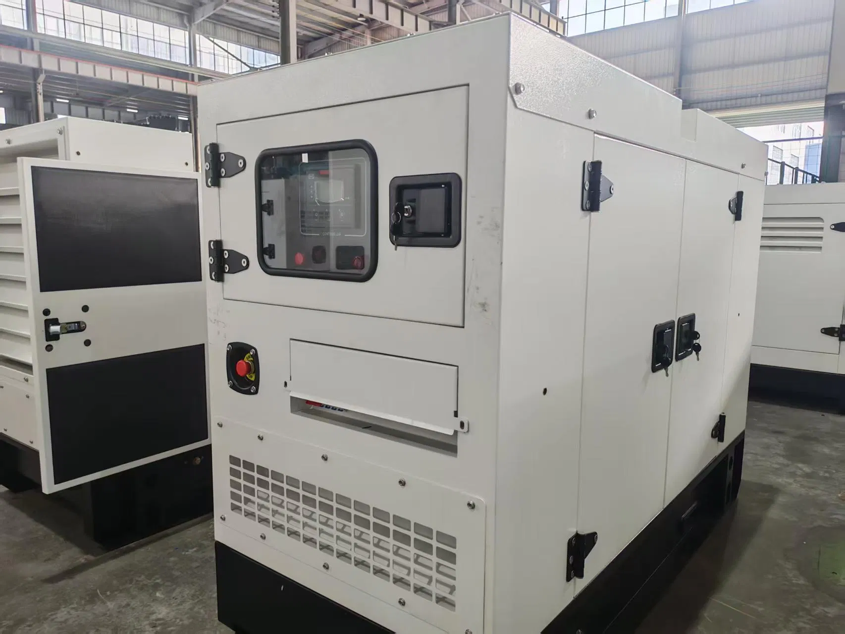 Customized Marine Diesel Generator Sets of 125kVA, 120kw, 150kw, 180kw, 200kVA, and 250kVA Are Manufactured by Cummings Generators