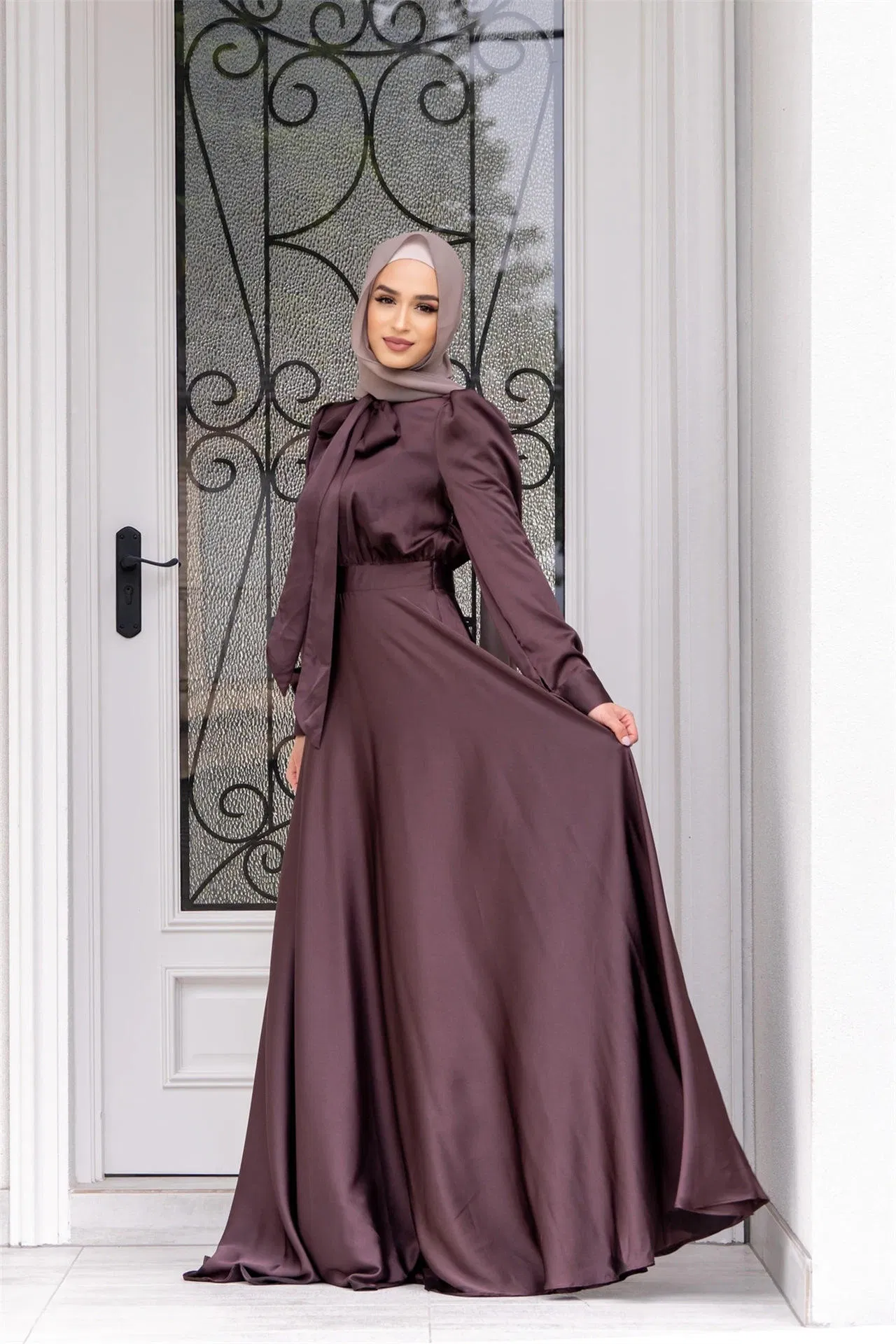 Vestido largo de algodón con diseño étnico y pañuelo para mujeres musulmanas