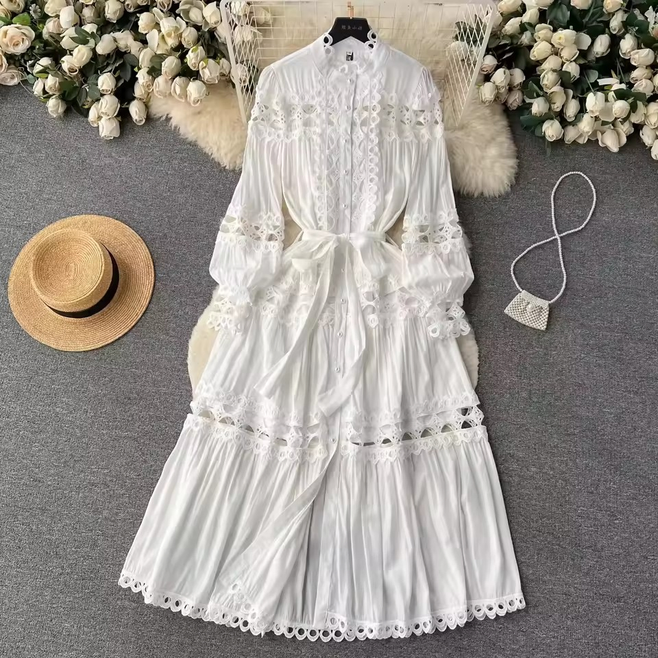 Vestido largo de encaje de ganchillo ventilado y de moda para mujeres de alta calidad