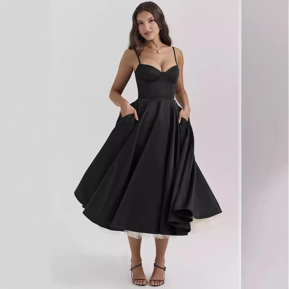Nueva llegada vestido de verano de doble tirante para mujeres, elegante ropa de dama