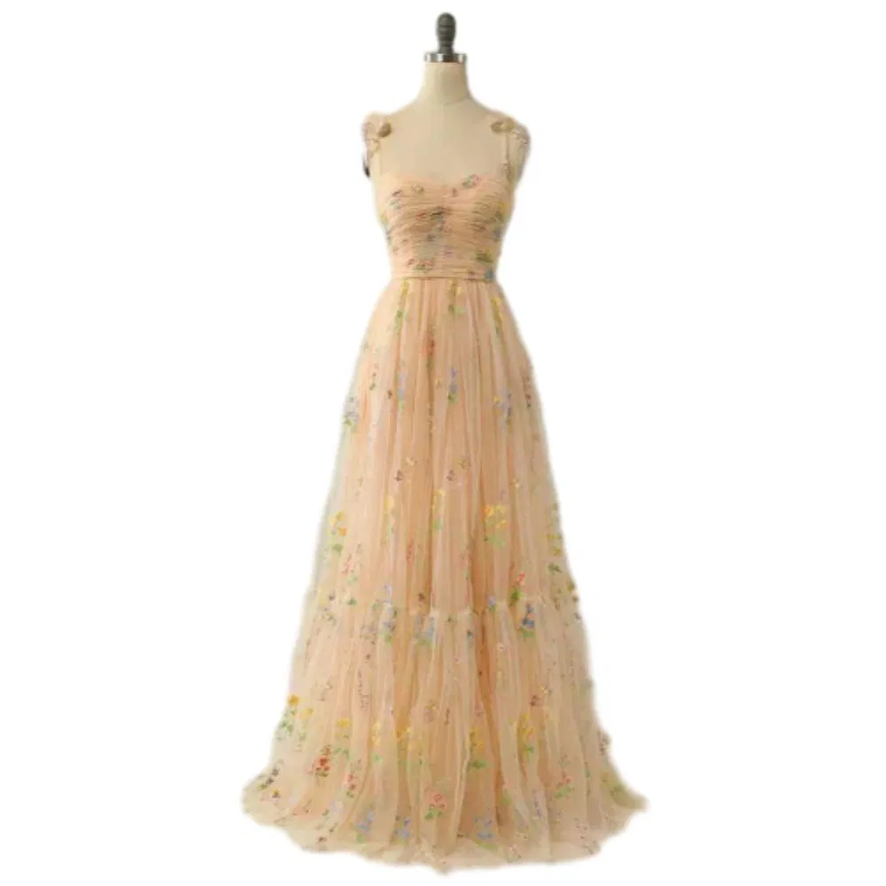 Vestido de Estilo Etéreo de Bosque, Gown de Encaje de Lujo para Mujeres, Ropa de Verano Elegante