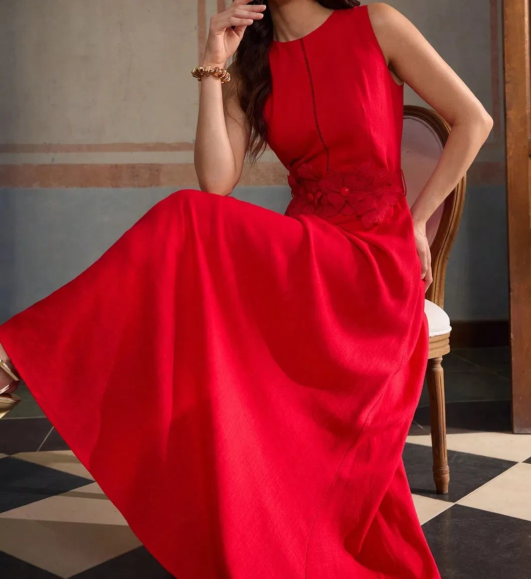 Detalle del vestido midi de verano