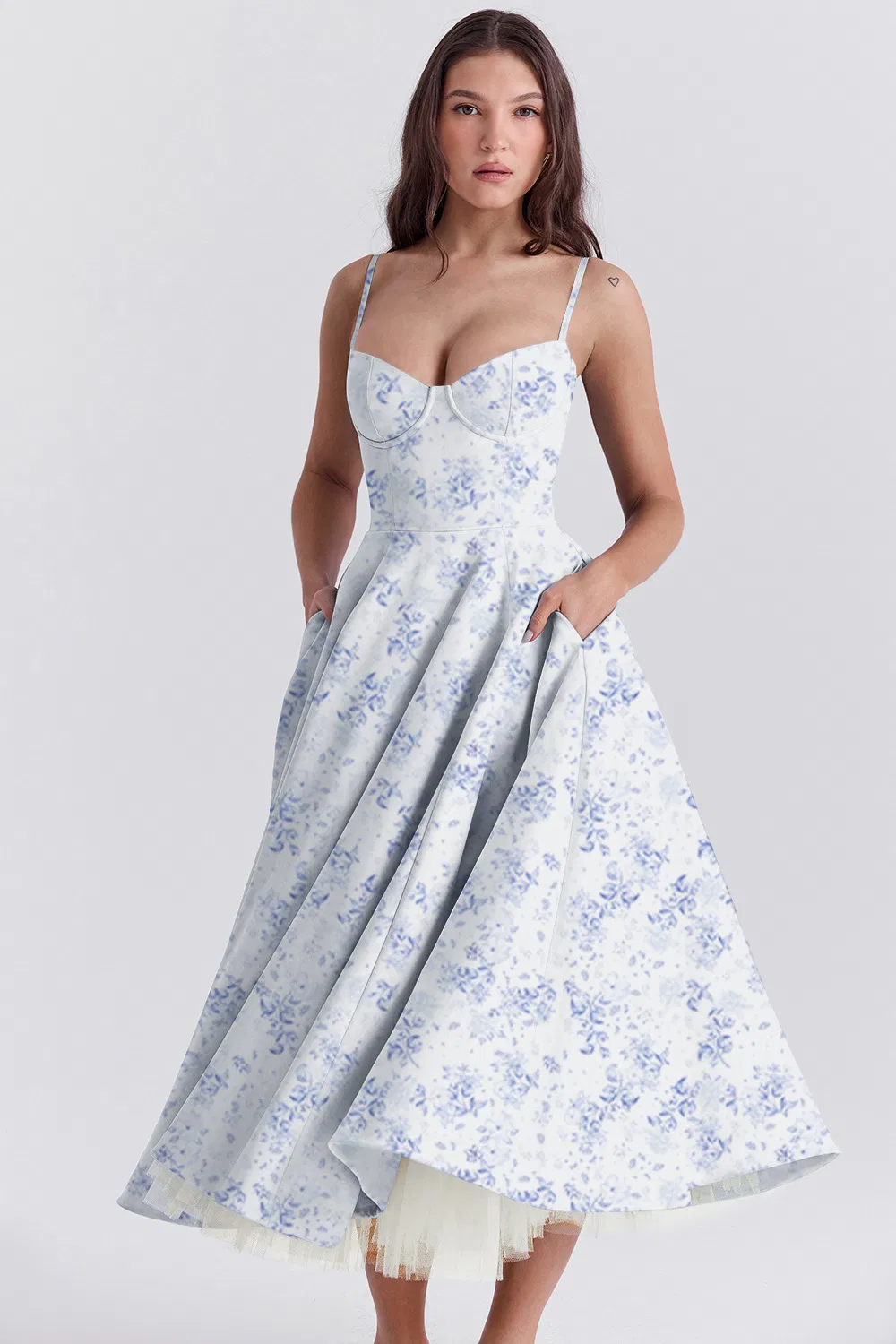 Nueva llegada vestido de verano de doble tirante para mujeres, elegante ropa de dama