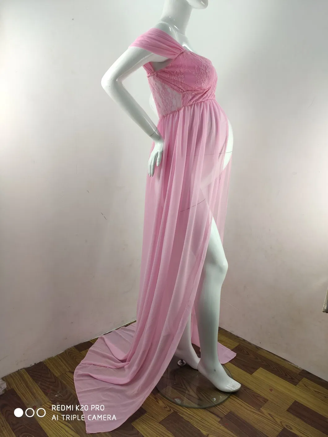 Diseño de vestido de maternidad