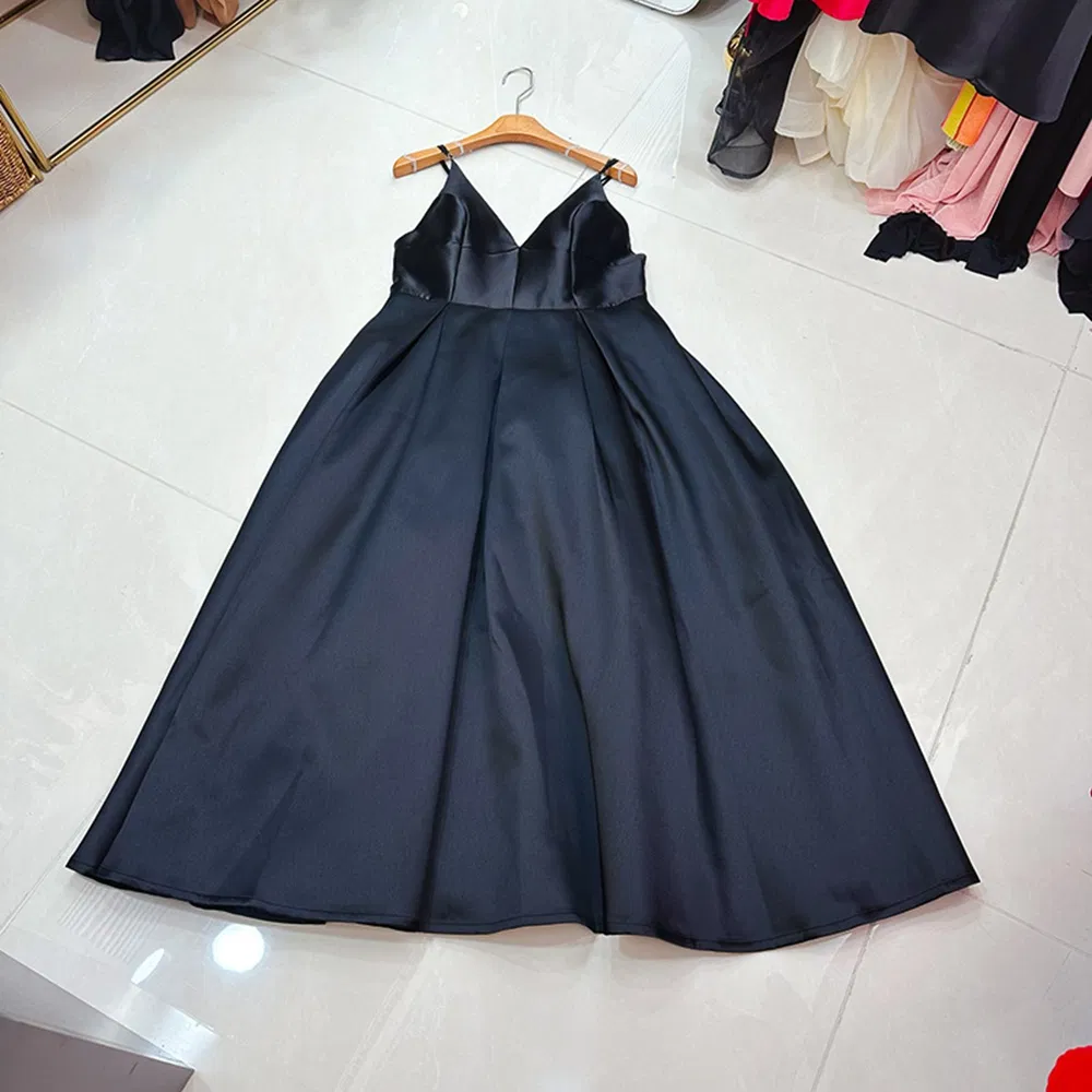 Ropa de boutique al por mayor Ropa de mujer Diseño de nuevo producto Vestido con cuello en V y cremallera Largo y elegante Ropa de mujer Vestido de mujer