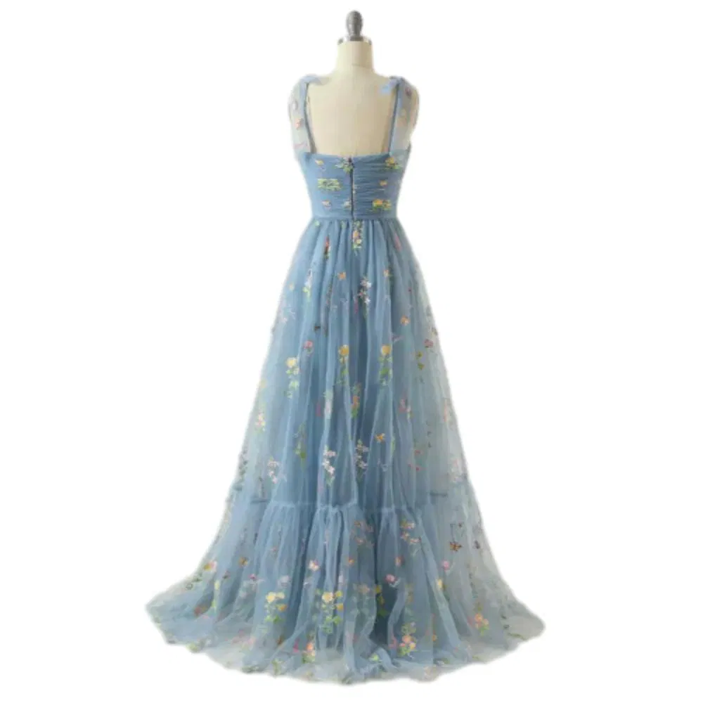 Vestido de Estilo Etéreo de Bosque, Gown de Encaje de Lujo para Mujeres, Ropa de Verano Elegante