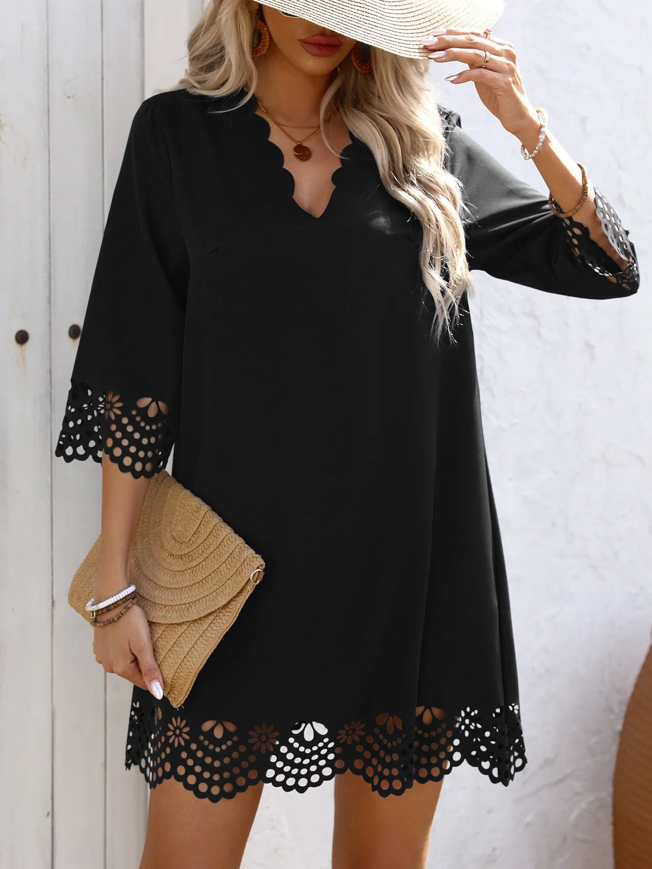 Vestido Mini de Cuello en V con Escote en Olas para Mujeres 3/4 Sin Mangas Corte Láser Casual Suelto Corto Vestido Personalizado OEM ODM