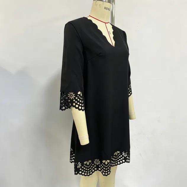 Vestido Mini de Cuello en V con Escote en Olas para Mujeres 3/4 Sin Mangas Corte Láser Casual Suelto Corto Vestido Personalizado OEM ODM