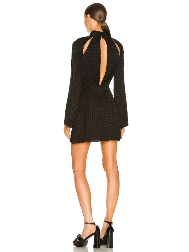 Nueva Llegada Boutique Elegante Vestido Formal de Manga Abullonada con Cintura Cruzada para Mujeres