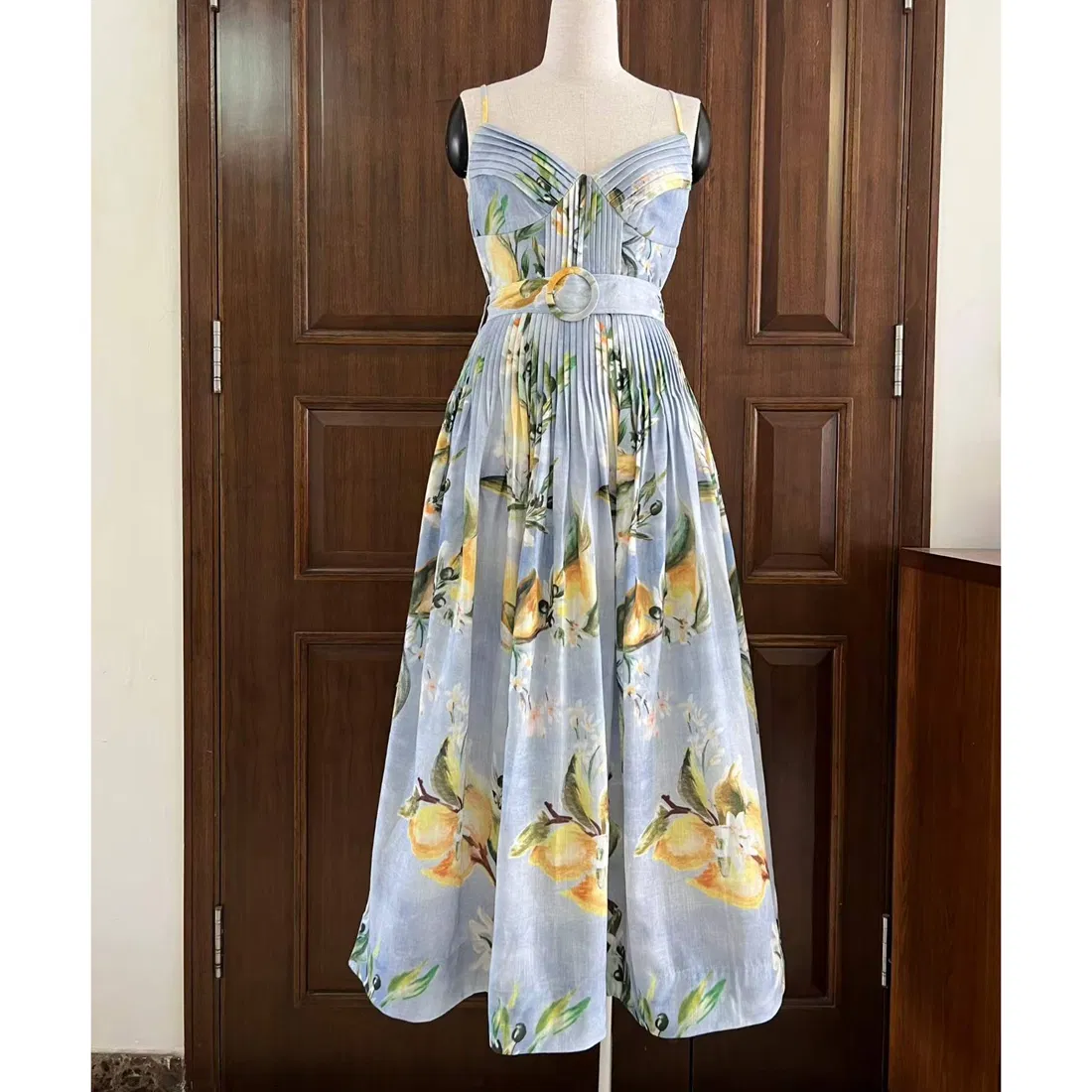 Vestidos de mujer verano nuevos estilos con encaje retro impreso de tirantes con temperamento