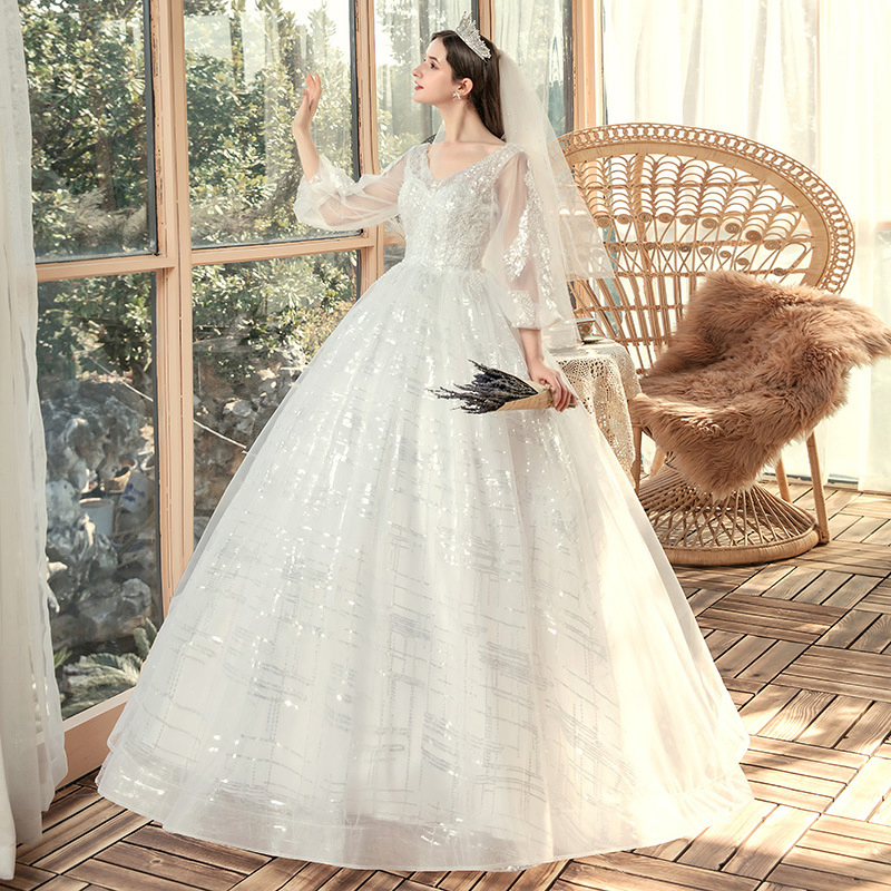 Cubierta de barriga de mujer, vestido de boda soñado de manga larga y grande