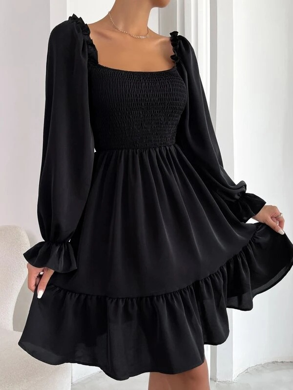 Vestido sólido de moda al por mayor con cuello cuadrado, vestido casual para mujeres, vestido de playa con mangas abullonadas y plisado