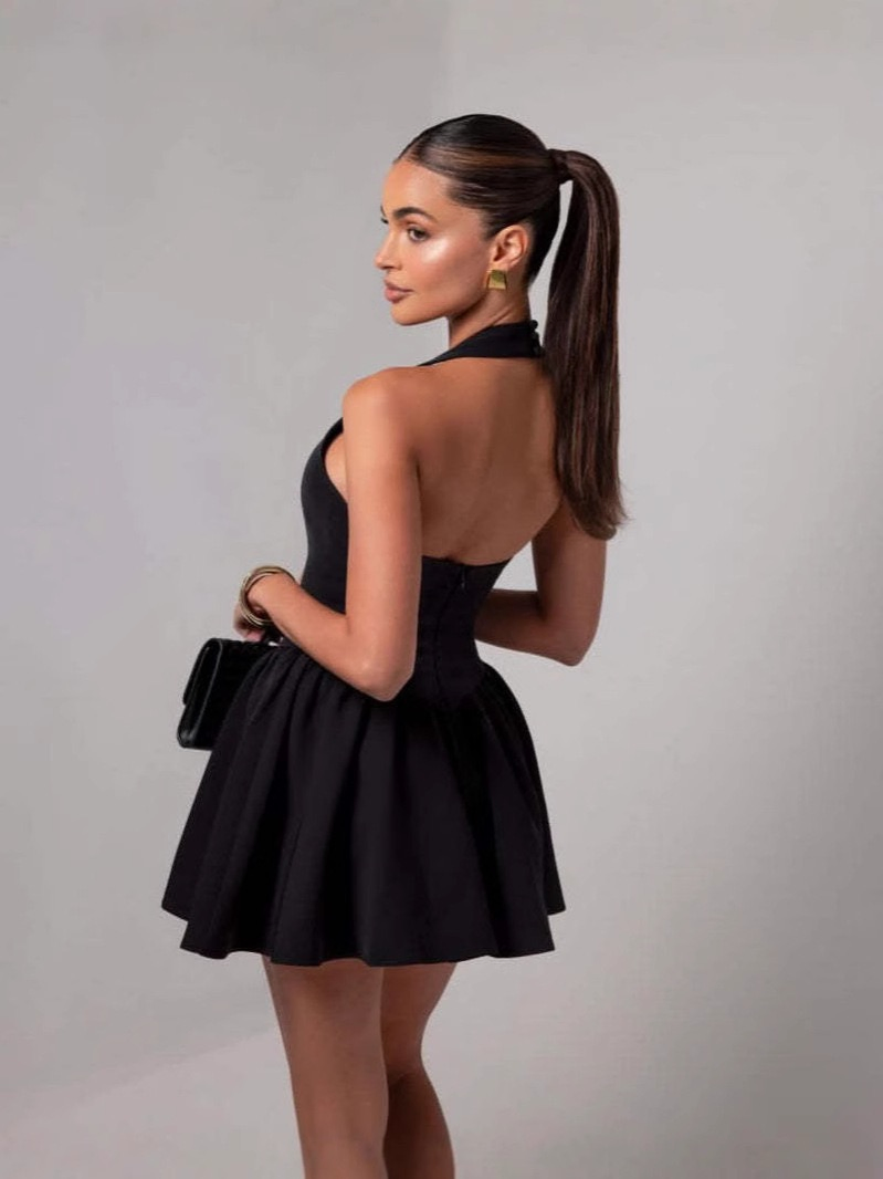 Vestido mini A-line sin mangas burdeos con corte - Sexy espalda descubierta de satén para cócteles y fiestas