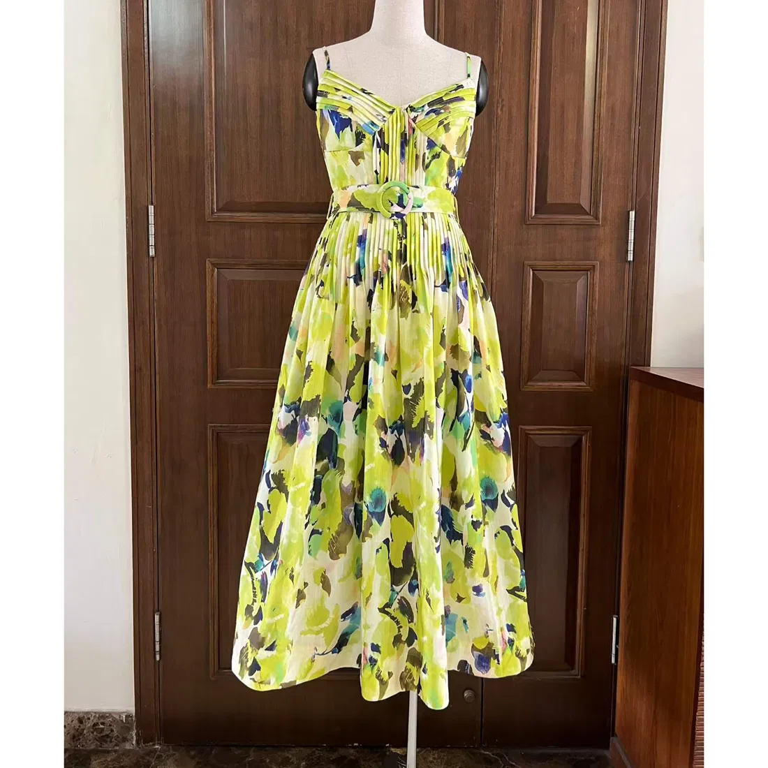 Vestidos de mujer verano nuevos estilos con encaje retro impreso de tirantes con temperamento