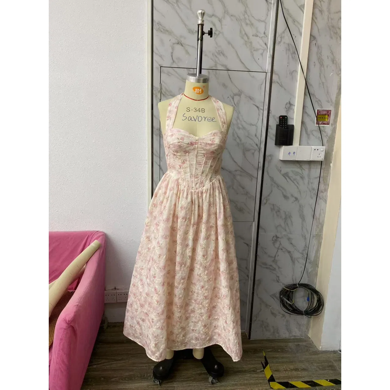 Vestido maxi de playa con corsé y cuello halter de estampado floral para mujer