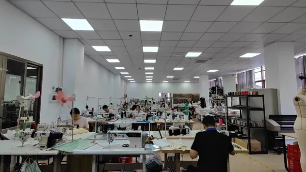 Vestidos de novia elegantes y esponjosos para mujeres en rosa princesa