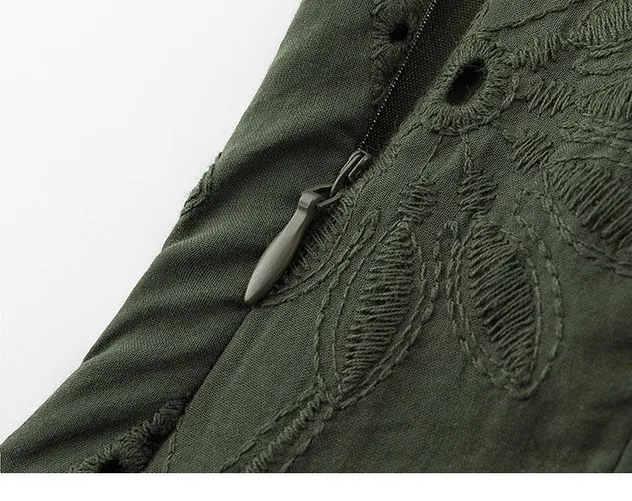 Vestido largo de alta calidad sin tirantes, con cortes, cintura ceñida y cintura alta