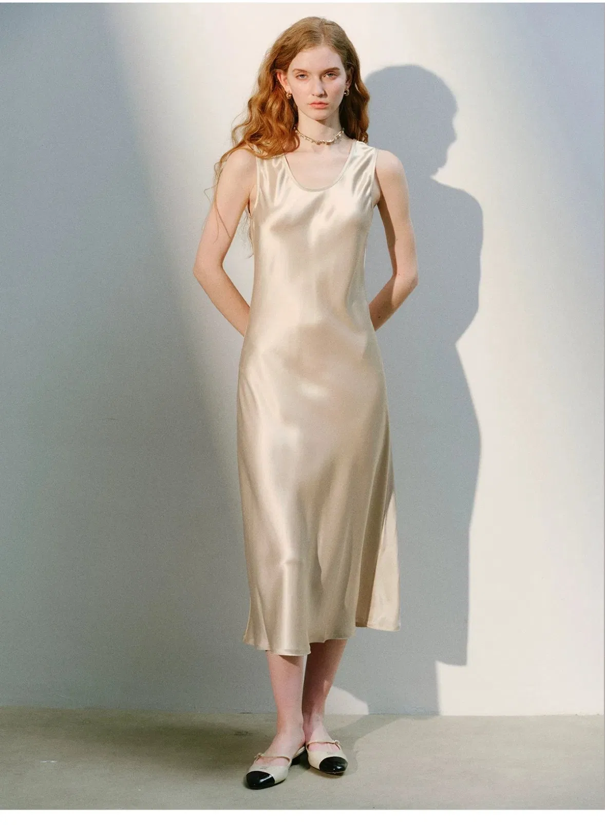 Vestido Maxi Sin Mangas para Banquete de Lujo Dama de Satén Doble Cara Triacetato 45 Grado Corte en Sesgo Mujeres Mayorista Personalizado