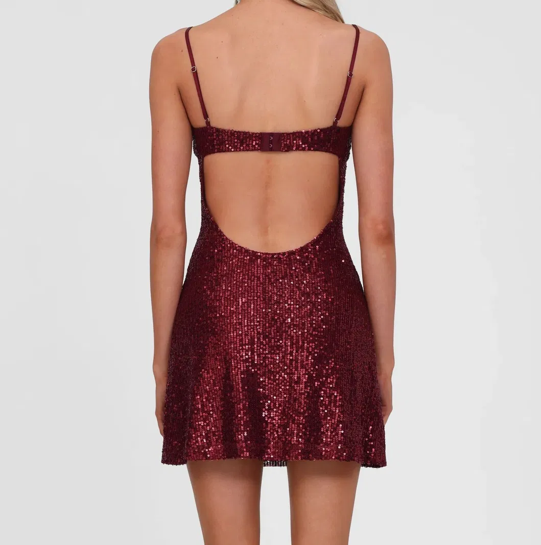 Vestido de fiesta mini de tirantes delgados con escote en V profundo, color rojo vino, con lentejuelas